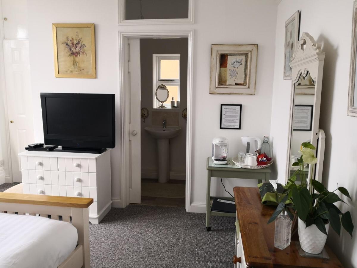 Sunset Guest House Hunstanton Esterno foto A room at the hotel