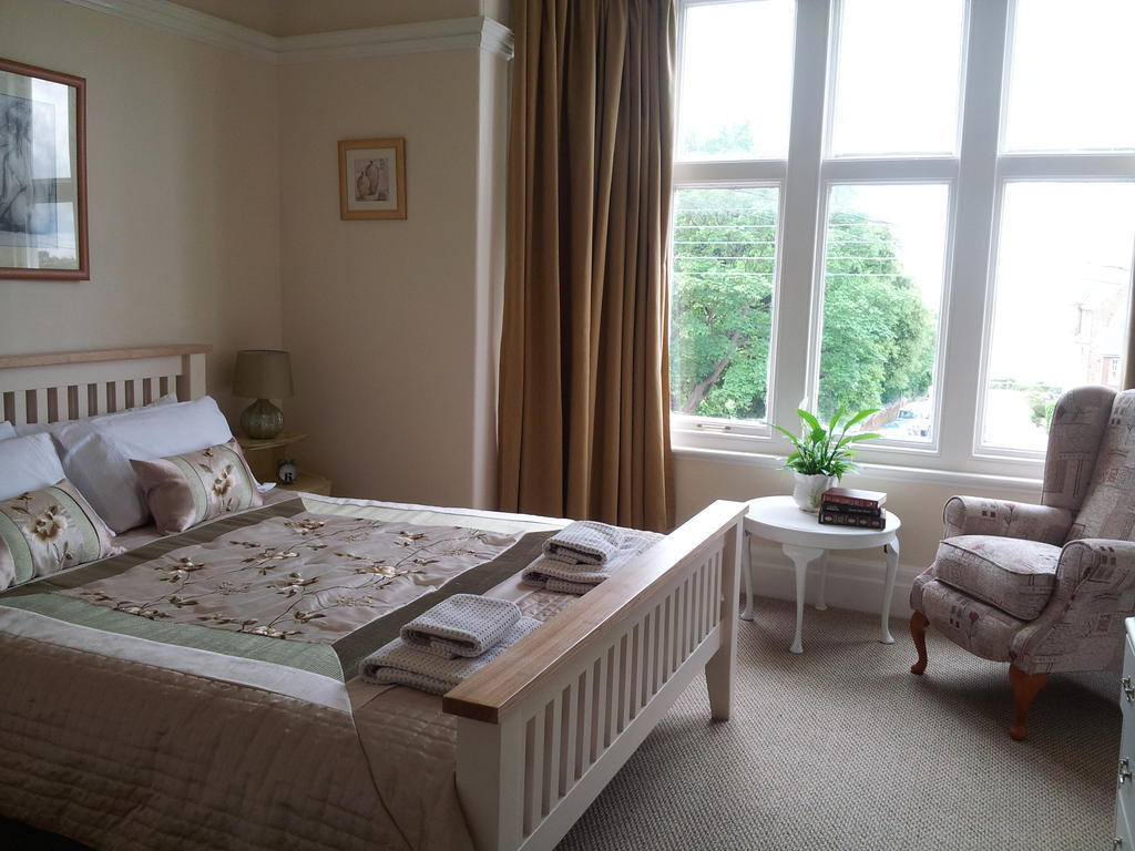 Sunset Guest House Hunstanton Esterno foto A bedroom at the hotel