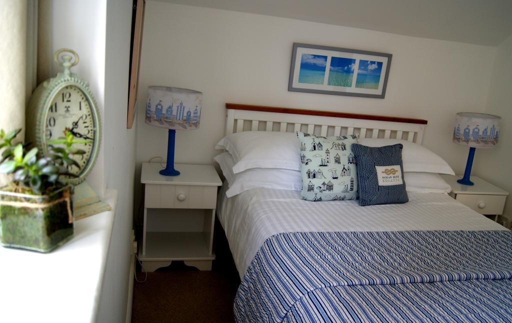 Sunset Guest House Hunstanton Esterno foto The bedroom at The Old Post Office