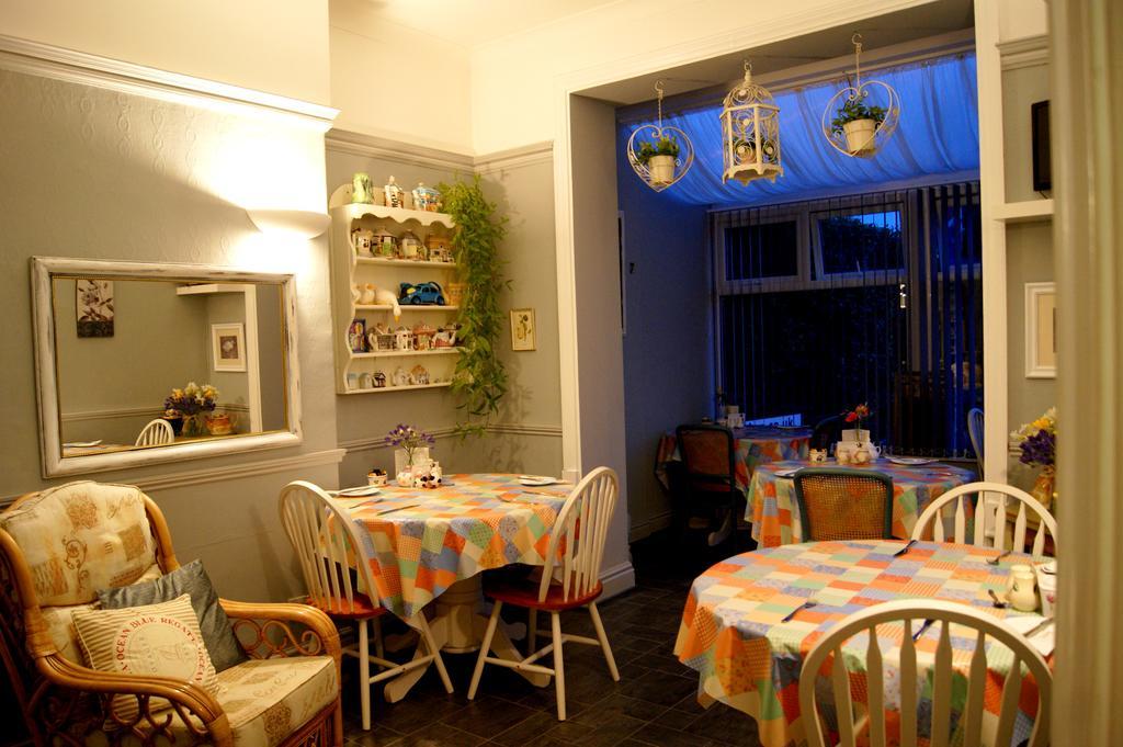 Sunset Guest House Hunstanton Esterno foto The interior of a typical tearoom